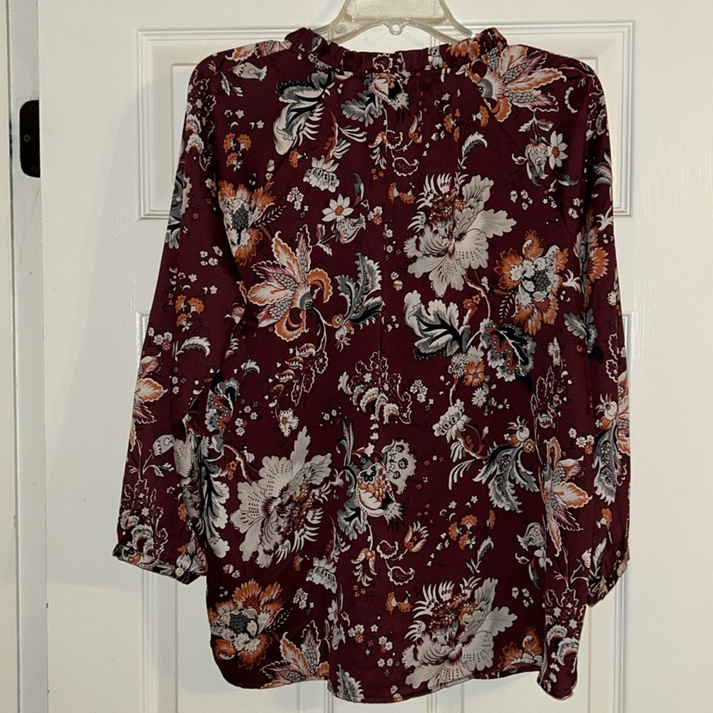 Nice Blouse - image 2